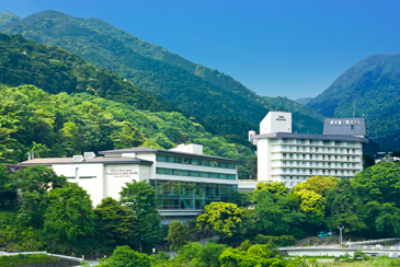 湯本富士屋ホテル開業